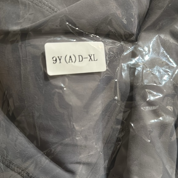 Showitty brand leggings NIP grey tummy control - Picture 6 of 8